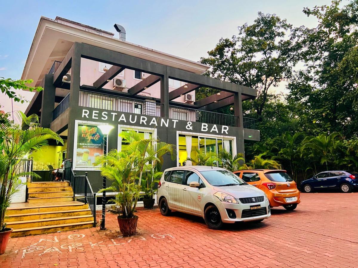 4Bhk Sparkling Apartment Near Beach Pool & Bar 2Bhkx2 Vagator Buitenkant foto