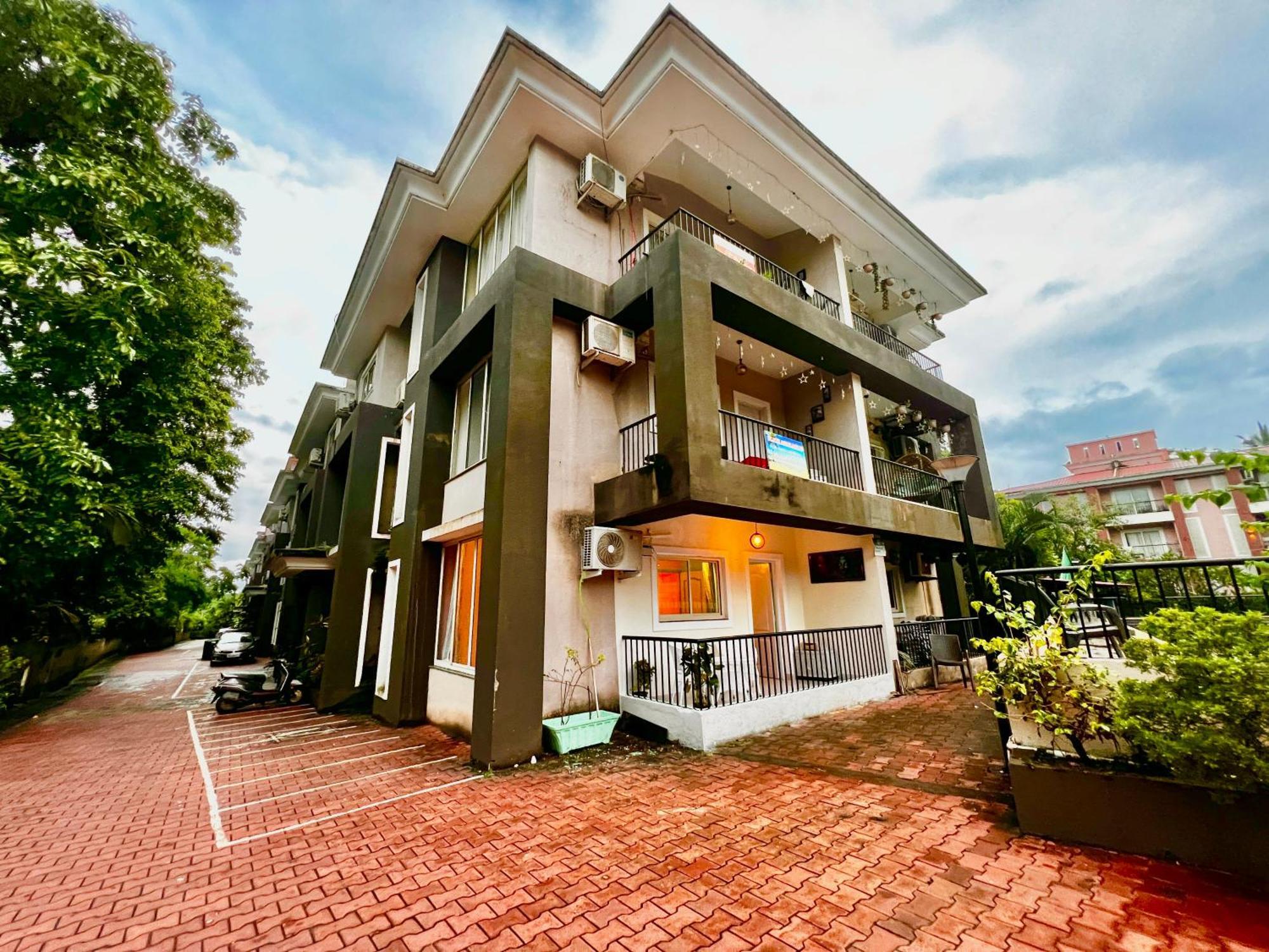 4Bhk Sparkling Apartment Near Beach Pool & Bar 2Bhkx2 Vagator Buitenkant foto