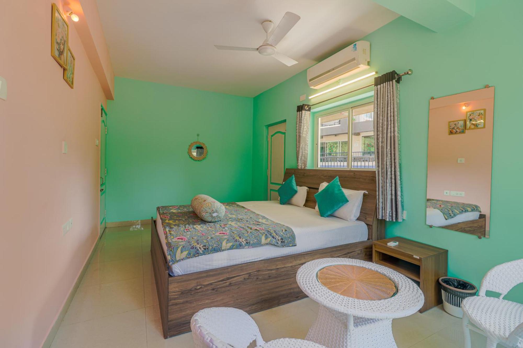 4Bhk Sparkling Apartment Near Beach Pool & Bar 2Bhkx2 Vagator Buitenkant foto